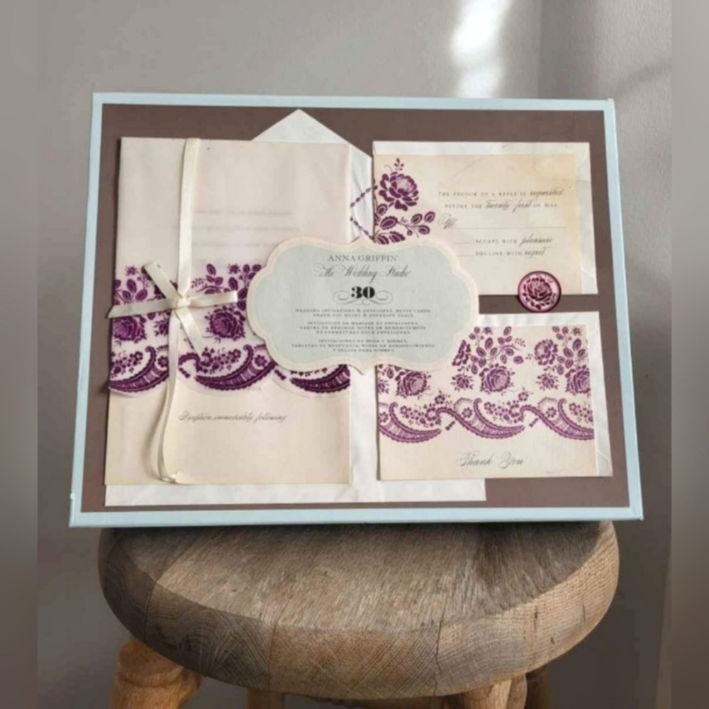 Anna Griffin Wedding Invitation Set of 30